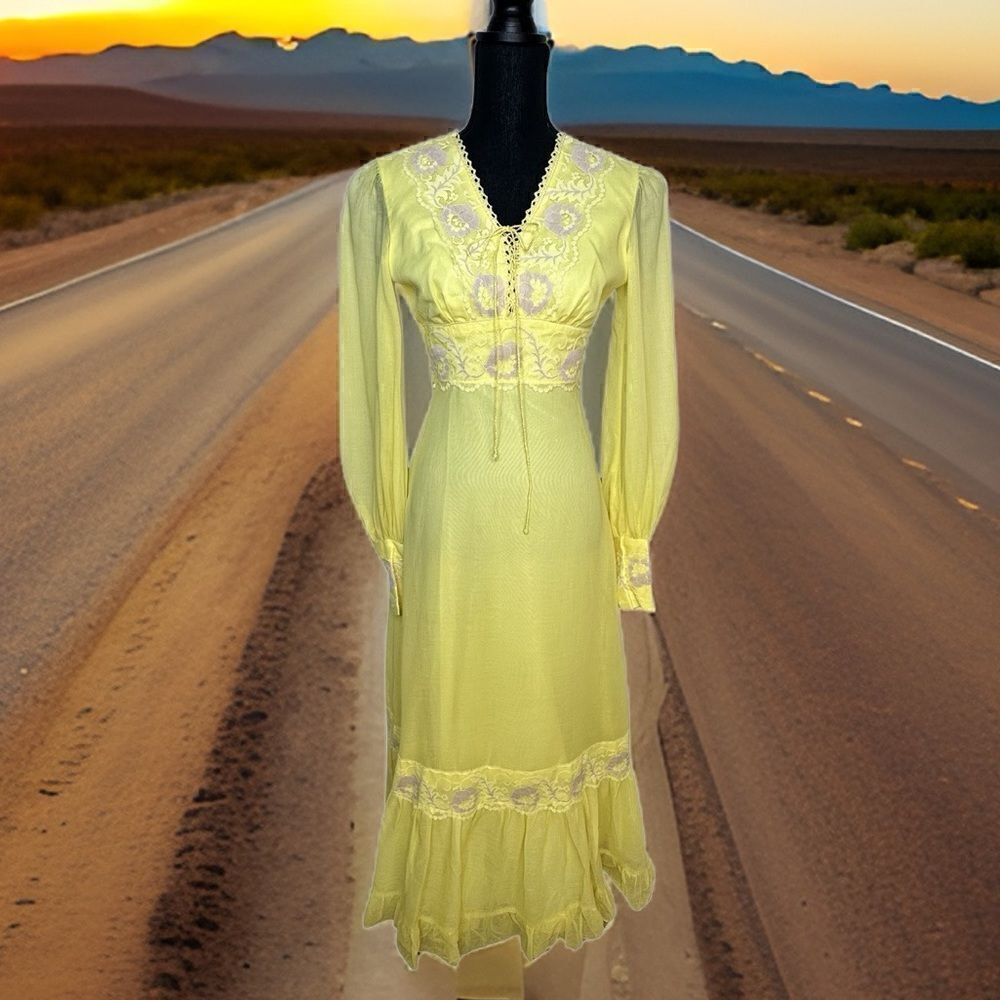 MONTGOMERY WARD Vintage Light Yellow Maxi Formal Dress Size 5/6